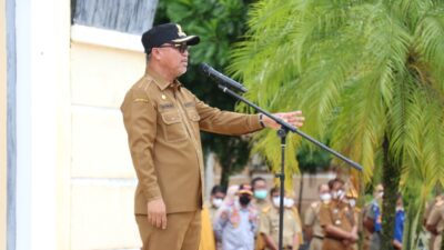 Budiman Pimpin Apel Bersama ASN Pemkab. Lutim Usai Libur Lebaran