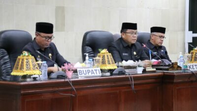 Bupati Lutim Serahkan Ranperda Pertanggungjawaban Pelaksanaan APBD TA. 2021 Ke DPRD