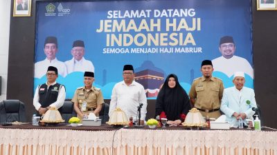 Asisten Pemerintahan dan Kesra Terima Jama’ah Haji Luwu Timur dari PPIH Sulsel