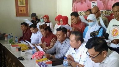 Relawan Jokowi Meminta Presiden Segera Berhentikan Menteri dari Partai NasDem