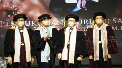 GURU BESAR, PROF. SHIDARTA BERPENDAPAT FENOMENA HUMANIORA DIGITAL DAN PENGARUH FILSAFAT HUKUM MASA DEPAN