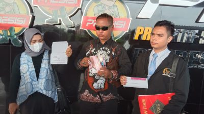 Kuasa Hukum (TR) menanyakan perkembangan laporan KDRT yang di duga dilakukan oleh oknum ASN yang berinisial AHO yang bekerja di kementerian Investasi/BKPM di Polres Bekasi Kota