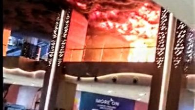 BREAKING NEWS: Trans Studio Mall Makassar Terbakar, padatnya Pengunjung pada Berlarian