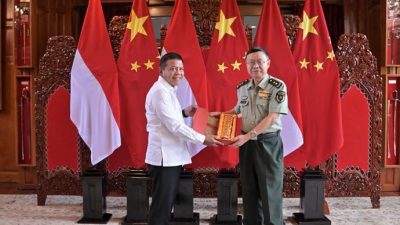 Wamenhan M. Herindra Mewakili Menham RI Menerima Kunjungan Rektor UNHAN China