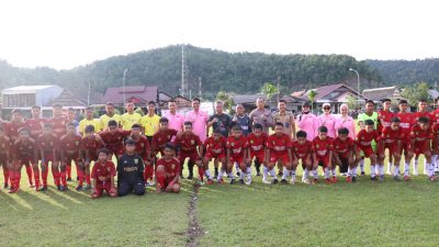 Bupati Budiman Apresiasi Turnamen Sepakbola U-16 Kajari Lutim Cup I