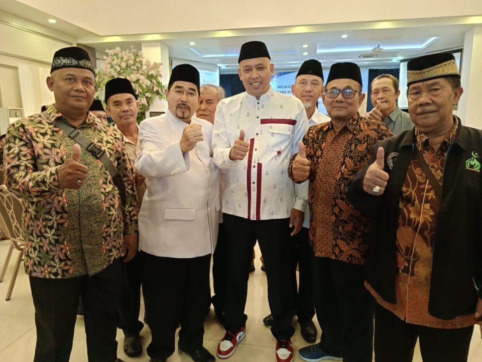 Warga Kota Bekasi Inginkan Tri Adhianto dan KH Madinah Berpasangan Pada Pilkada Kota Bekasi