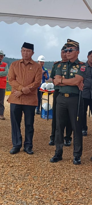 Ketua DPRD Lutim Aripin bersama Pangdam XIV/Hasanuddin melakukan tinjauan kawasan PT.VALE Indonesi yang merupakan salah satu Objek Vital Nasional