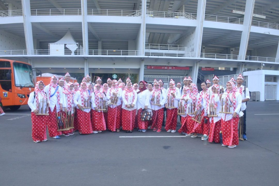 LANTAMAL III JAKARTA IKUTI PEMECAHAN REKOR DUNIA PEMENTASAN ANGKLUNG