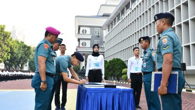 LANTAMAL III JAKARTA LAKSANAKAN PENANDATANGANAN PAKTA INTEGRITAS DAN PENGARAHAN CABA DAN CATA PK TNI AL GEL II TA 2023