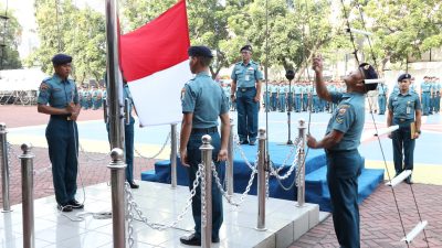 LANTAMAL III JAKARTA LAKSANAKAN APEL GABUNGAN DAN UPACARA PENAIKAN BENDERA