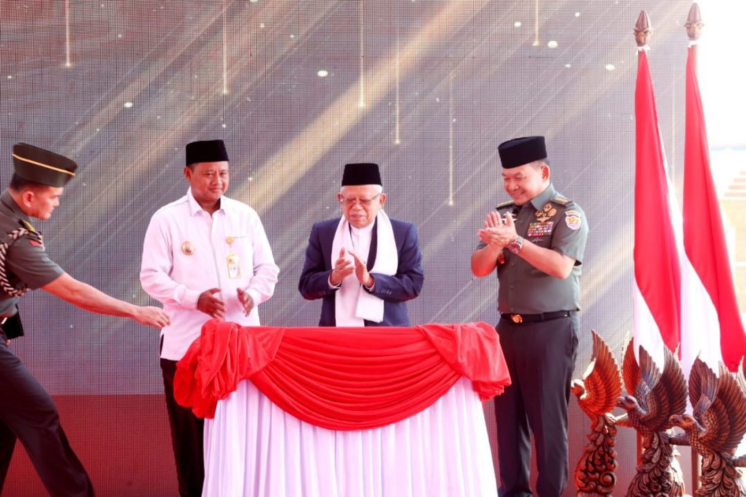 Resmikan Masjid Syarif Abdurachman Cirebon, Wapres RI Didampingi Kasad