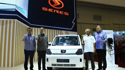 Indonesia Premier Seres E1 Di GIIAS 2023 Konsumen Bisa Membeli Seres E1 dengan Harga Mulai dari Rp189 Jutaan