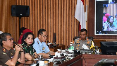 Komandan Lanal Bandung Hadiri Rapat Pleno Darurat Sampah Tingkat Kota Bandung