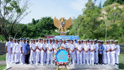 Prajurit Lanal Lhokseumawe Laksanakan Ziarah Rombongan di TMPN Kota Lhokseumawe