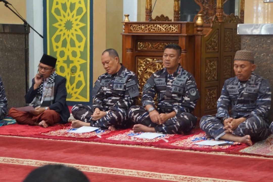 DANLANTAMAL III JAKARTA HADIRI DOA BERSAMA JELANG HUT KE-78 TNI AL TAHUN 2023