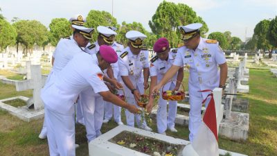 Sambut Hari Jadi Ke-78 TNI AL, Lantamal I Laksanakan Ziarah Rombongan di TMP Bukit Barisan