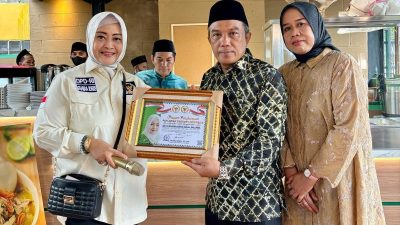 Anggota DPD RI Fahira Idris Resmikan Soto Banjar Bang Suhai Cabang Kenari